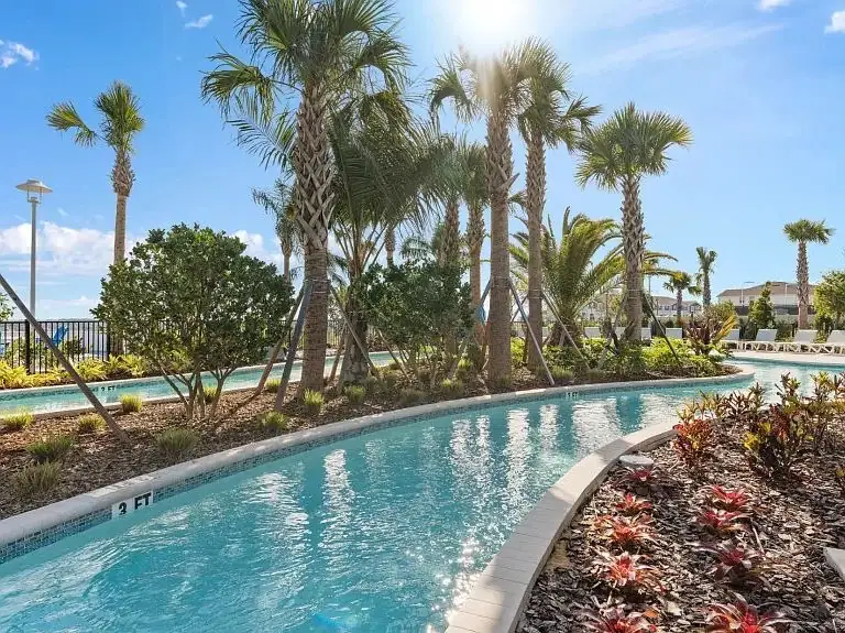 Windsor Cay Resort, rio lento